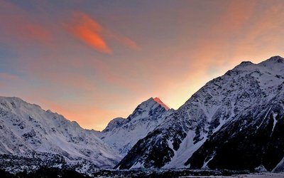 Alpen-Sonnenaufgangswanderung